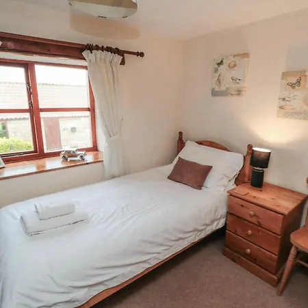 Holiday home Danby *