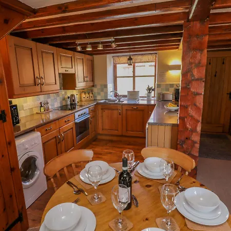 Holiday home Danby *